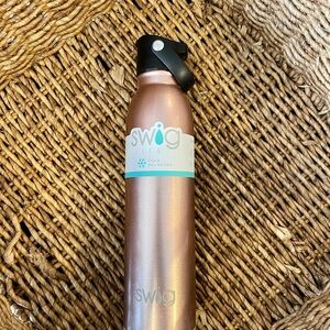 Swig Life Rose Gold Water Bottle
